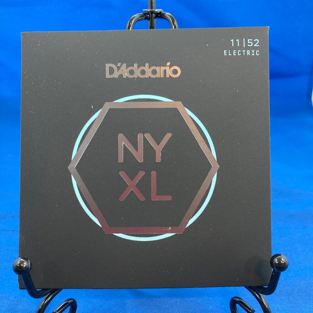 D'Addario NYXL1152 NYXL Nickel Electric Guitar Strings 11/52 Medium Top/Heavy Bt
